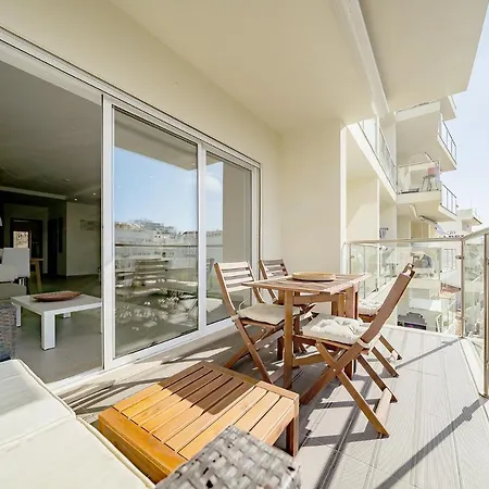 Apartment Modern Apartment, Old Town Albufeira, 7 Minute Walk To Beach *